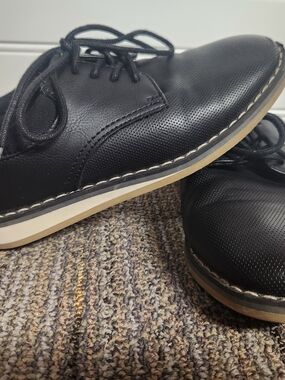 Thereabouts boys size 13 casual dress shoes Black And Brown Lace Tie